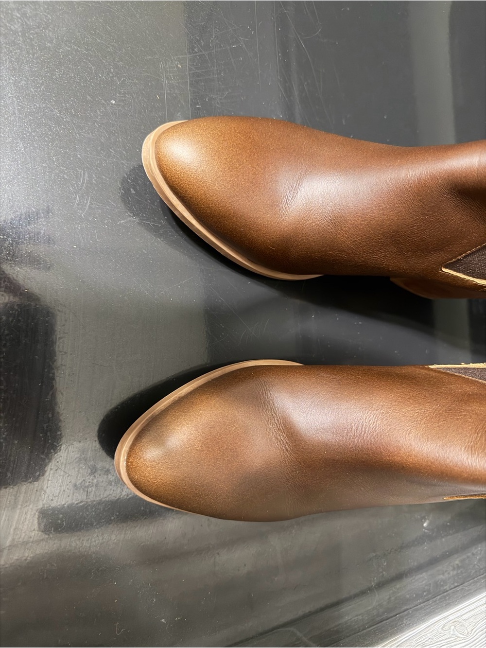 Nisolo Chestnut Brown Leather Ankle Booties